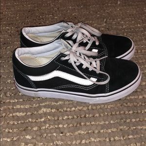 VANS: Sk8 Hi's KIDS (WOMAN SZ 5)